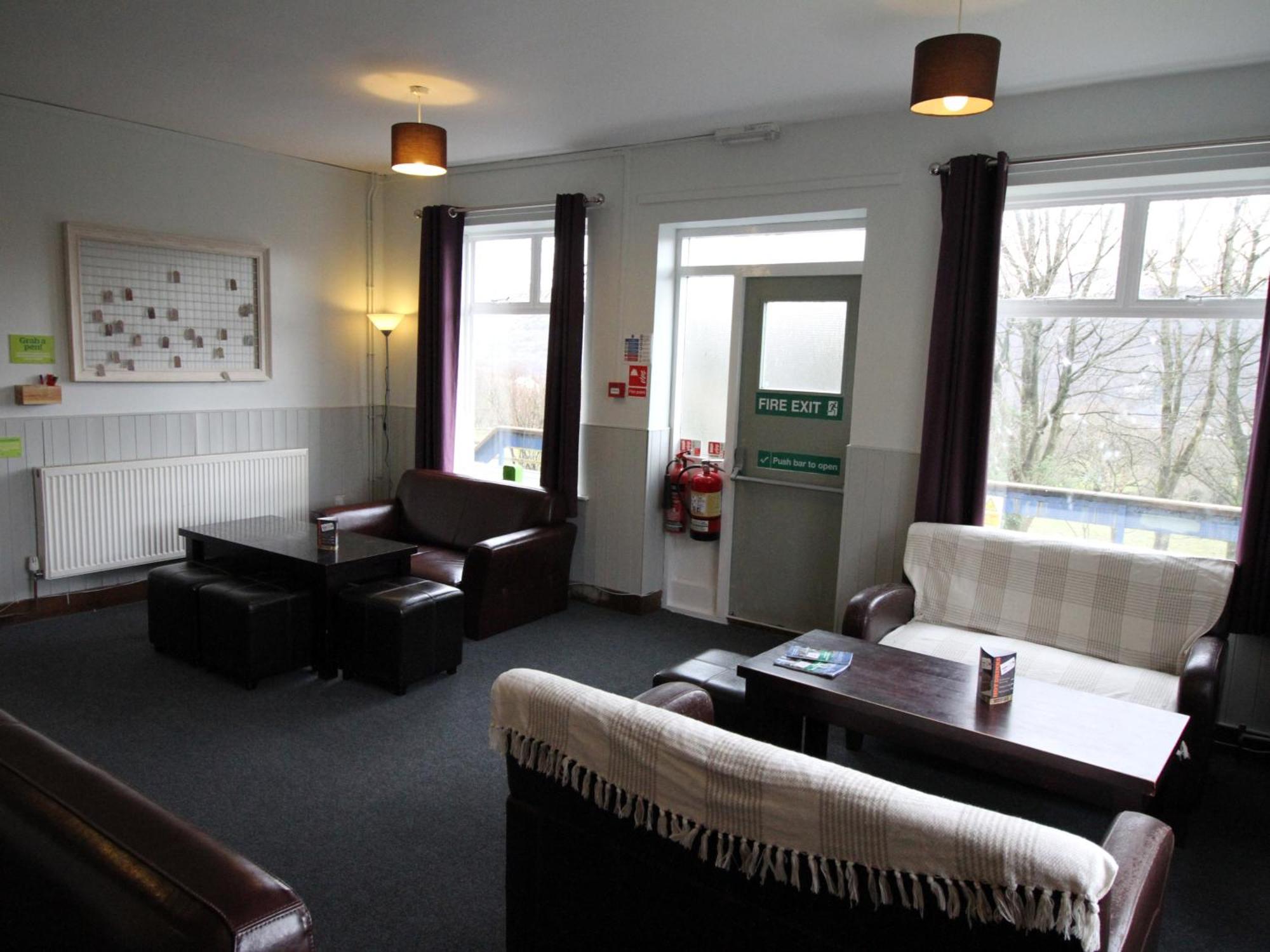 Yha Snowdon Llanberis Hostel Exterior photo